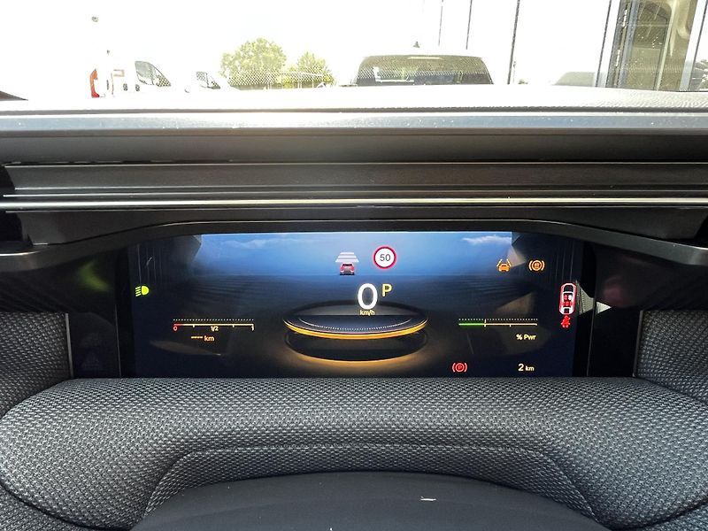 Citroën C5 Aircross (2026)  PLUS Hybrid 145k Automatic - fotka 14 z 23