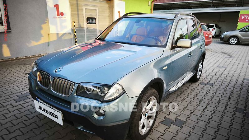 BMW X3 (2008) 2.0 D xD, ČR, servis.kniha - fotka 1 z 3