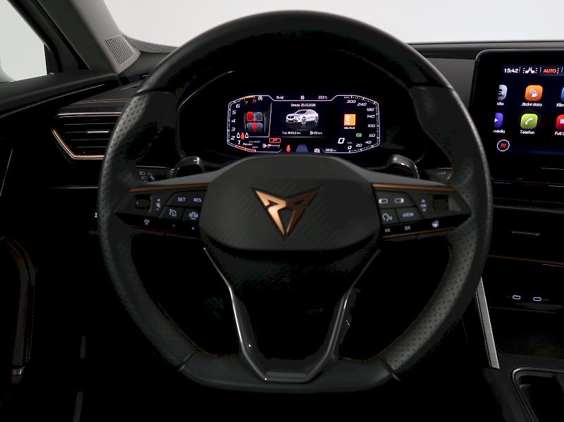 Cupra Formentor (2024) 1.5TSI 110KW DSG - fotka 17 z 38