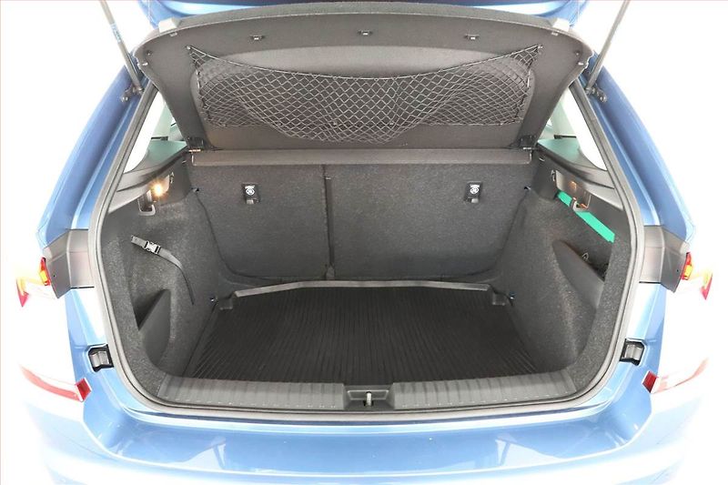 Škoda Kamiq (2020) Style 1.6 TDI, Serv.kniha - fotka 10 z 13