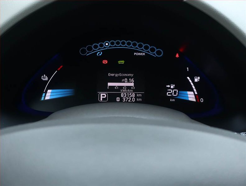 Nissan Leaf (2012) 24 kWh, SoH 62%, Automat - fotka 11 z 17