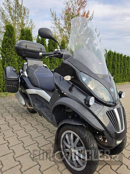 Piaggio MP3 250 LT (2009) - fotka 5 z 20