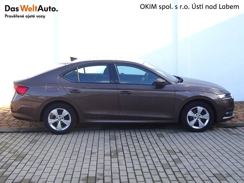 Škoda Octavia (2020) 1,5TSi /110kW Active Plus - fotka 18 z 25