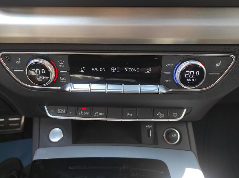 Audi Q5 2,0TDi 40 150kW,4x4,S-Line, ČR - fotka 33 z 64