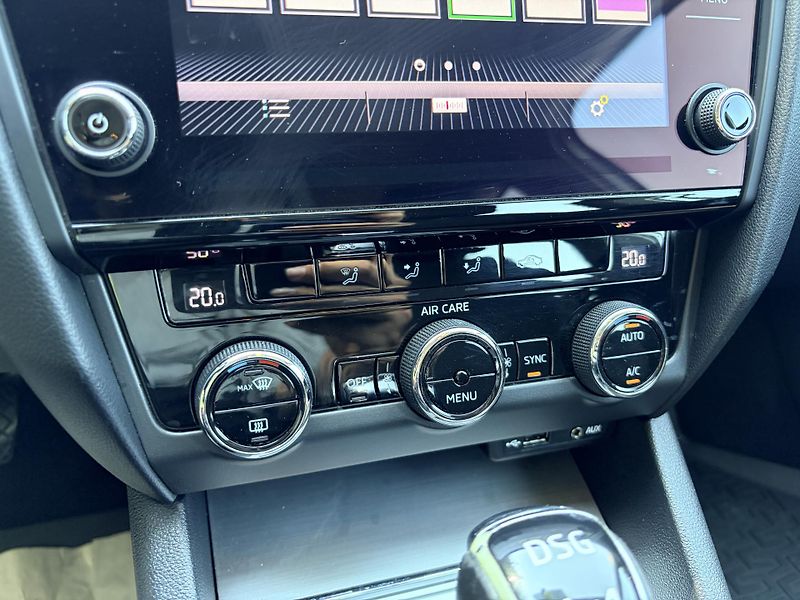 Škoda Octavia 2.0TDI 4x4 DSG - fotka 17 z 42