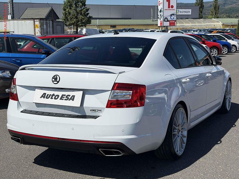 Škoda Octavia (2015) 2.0TSi, RS - fotka 4 z 19