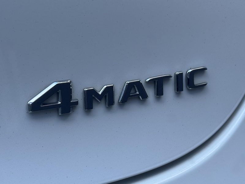 Mercedes-Benz GLC (2020) 200 kupé 4Matic DPH ČR - fotka 46 z 53