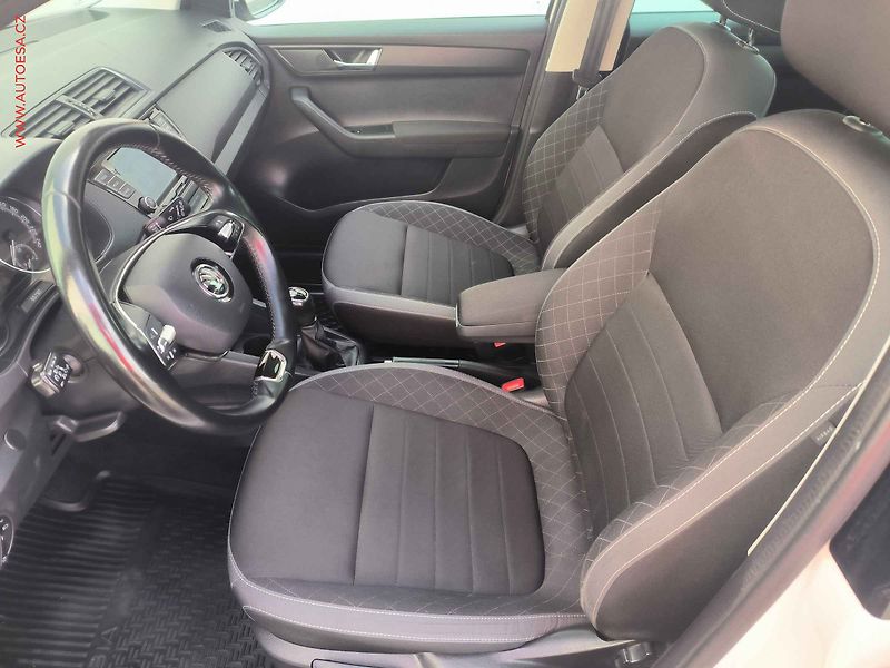 Škoda Fabia (2022) 1.0 TSi, 1.maj,ČR, Ambition - fotka 9 z 23