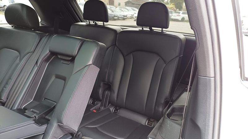 Audi SQ7 S-LINE 4.0 TDI 320kW 7míst. - fotka 11 z 50