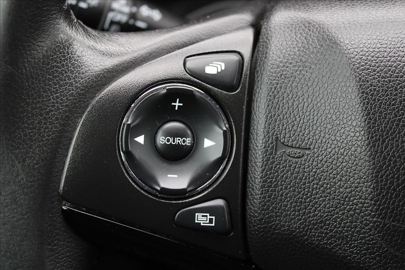 Honda HR-V 1,5 V-TEC  ELEGANCE - fotka 16 z 24