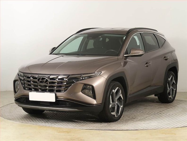 Hyundai Tucson (2021) 1.6 T-GDI HEV - fotka 2 z 23