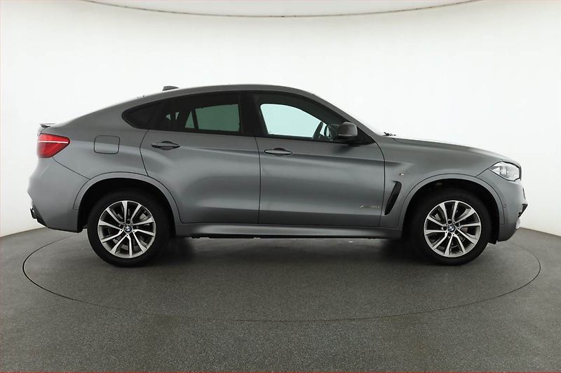 BMW X6 (2016) M Paket xDrive35i - fotka 6 z 19