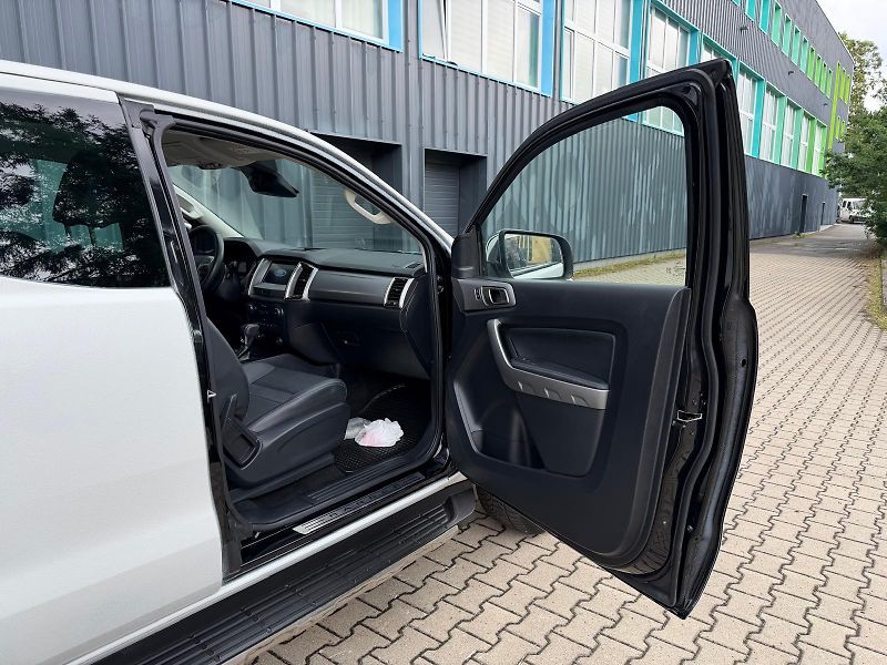 Ford Ranger 3,2 TDCi 4x4automat-kontejner - fotka 18 z 32