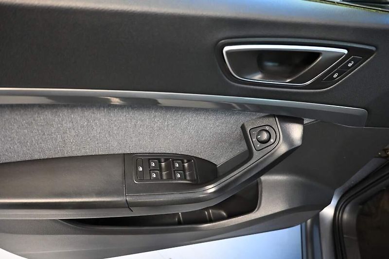 Seat Ateca (2022) 2.0 STYLE LED Tažné Kamera TDI - fotka 15 z 30