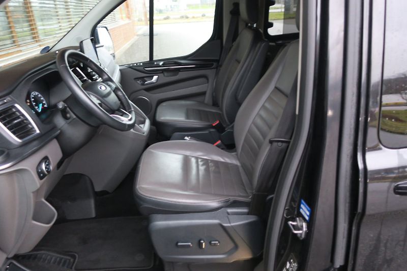 Ford Tourneo Custom (2020) 2.0 TDCi 320 L2 Titanium 8Míst - fotka 10 z 50