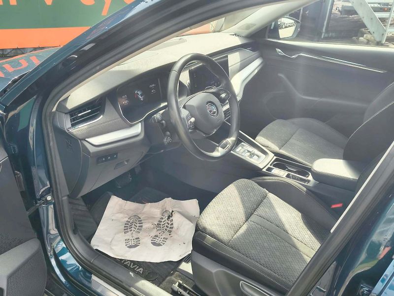 Škoda Octavia (2021) STYLE 1.5TSI 110KW M-HEV DSG C - fotka 9 z 24