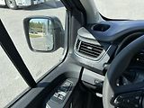 Renault Trafic (2026) COMBI L2H1 150k RED 8 míst - náhled 24