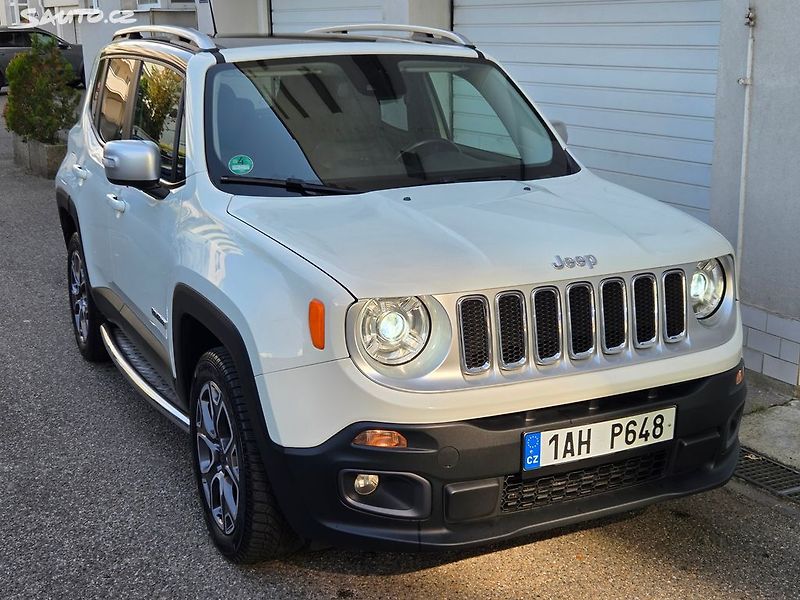 Jeep Renegade (2015) 2.0 CRD 4x4 Limited Aut Pano - fotka 10 z 43