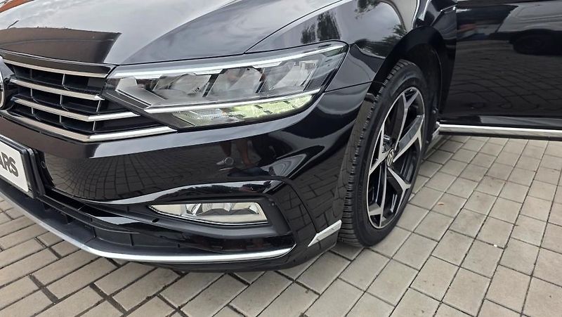 Volkswagen Passat (2023) 2.0 TDI 110kW DSG R-line - fotka 37 z 37
