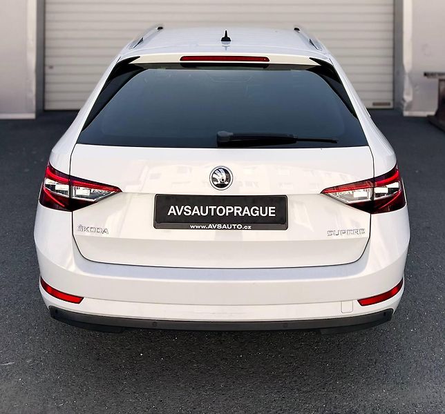 Škoda Superb (2016)  III COMBI 2.0 TDI DSG 140 KW - fotka 5 z 25