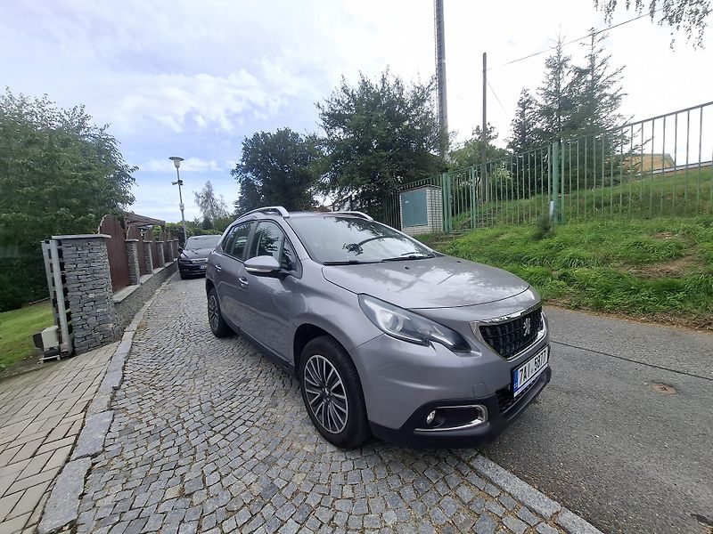 Peugeot 2008 (2019) Perfektni tech.stav - fotka 9 z 20