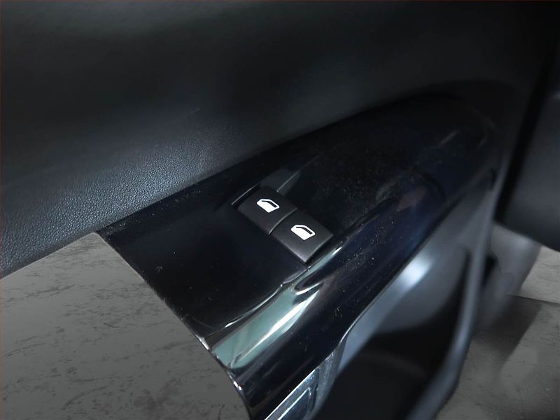Citroën C4 Cactus (2015) 1.2 PureTech, Tempomat - fotka 15 z 15