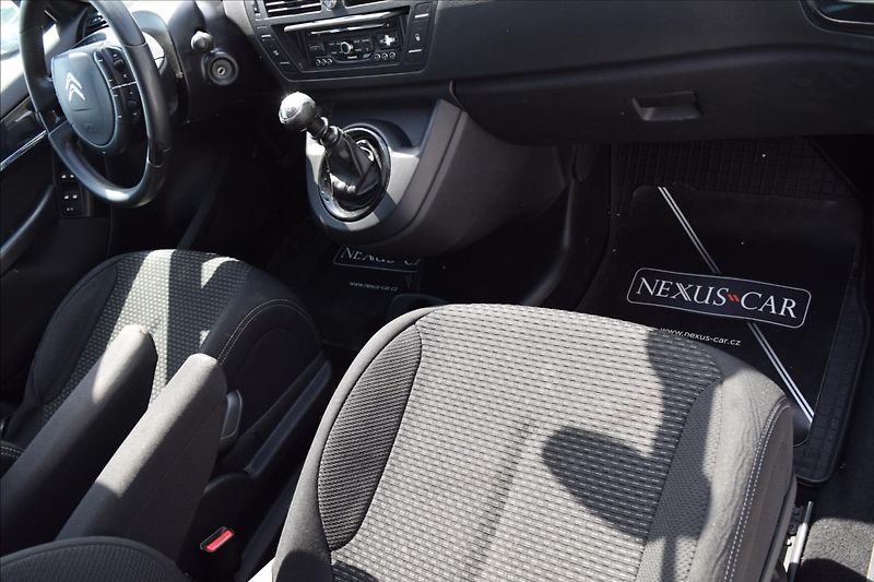Citroën C4 Picasso 1,6 HDI 82KW NÍZKÉ KM 2XKOLA - fotka 23 z 50