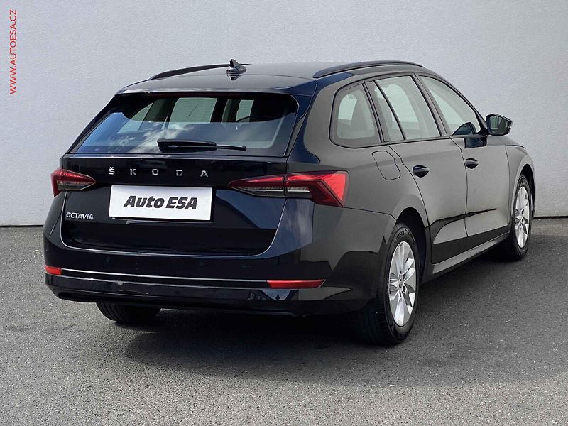 Škoda Octavia (2020) 1.5 TSi, 2.maj,ČR, Ambition - fotka 4 z 20