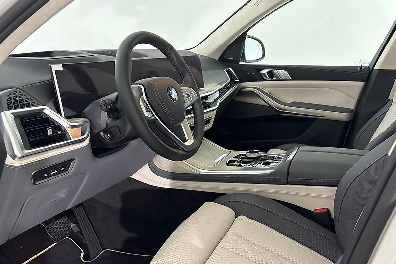 BMW X7 xDrive40d - fotka 6 z 27