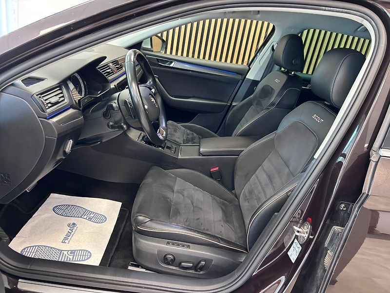 Škoda Superb Scout 4X4 2.0 TDI 147kw - fotka 14 z 32