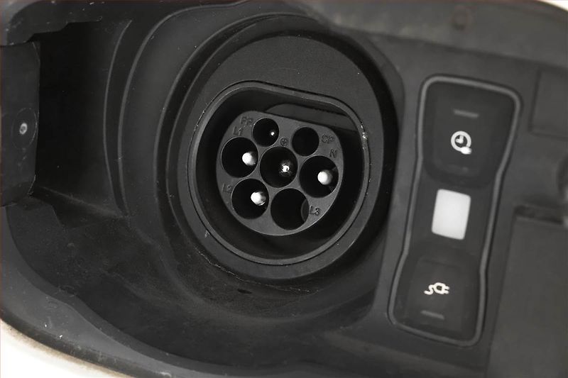 Audi Q5 (2024) 50 TFSI e - fotka 26 z 27
