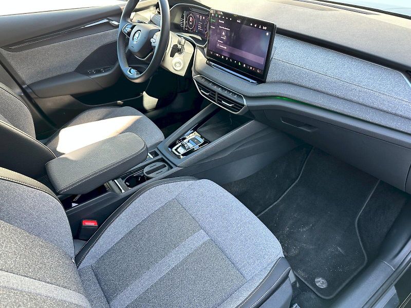 Škoda Octavia (2024) 1.5 TSI 110kW MHEV Top Selecti - fotka 7 z 22