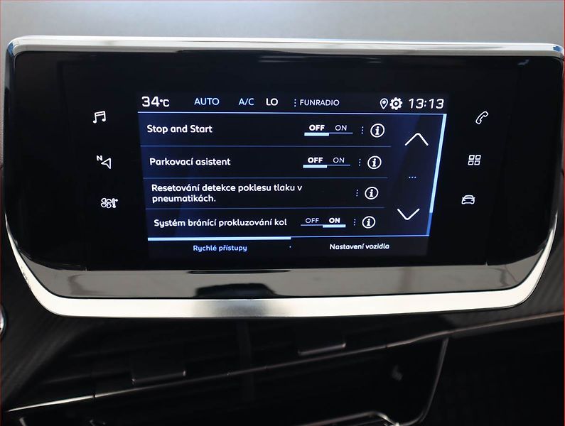 Peugeot 208 (2020) 1.2 PureTech, Automat, Kůže - fotka 18 z 20