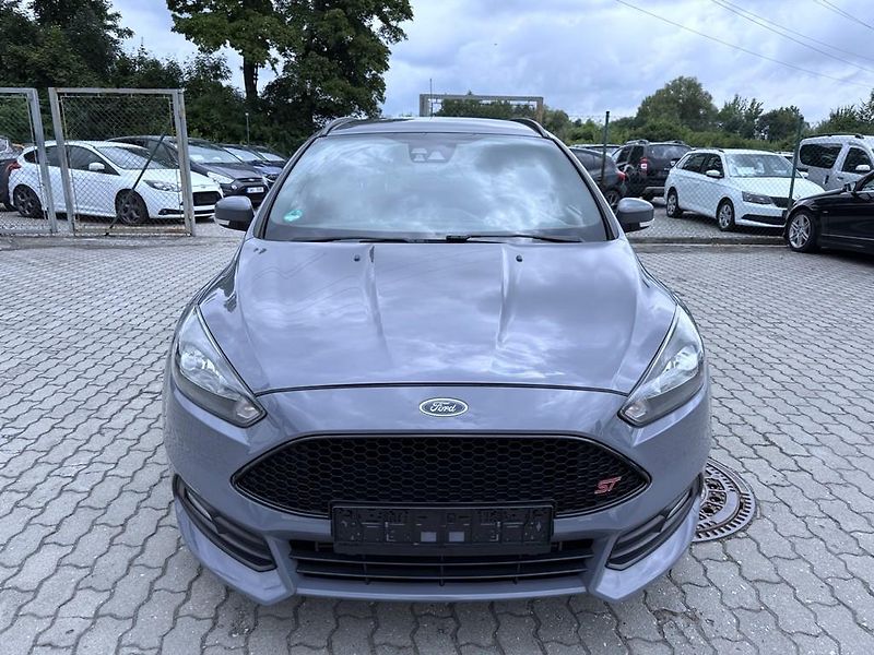 Ford Focus ST 2.0 EB 184 kW Nové rozvody - fotka 2 z 20
