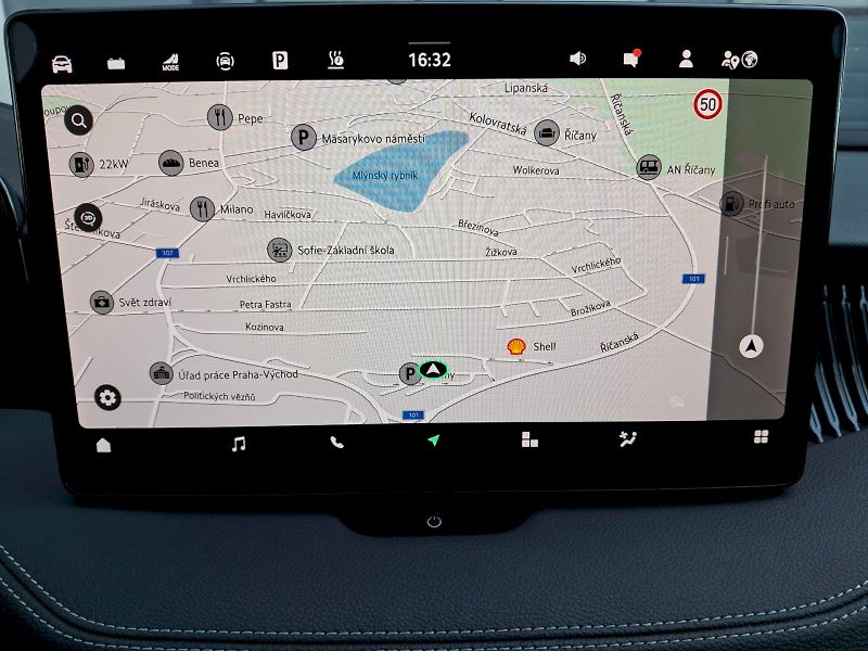 Škoda Superb (2025) Combi iV L&K DSG 1,5TSi 150kW - fotka 26 z 35