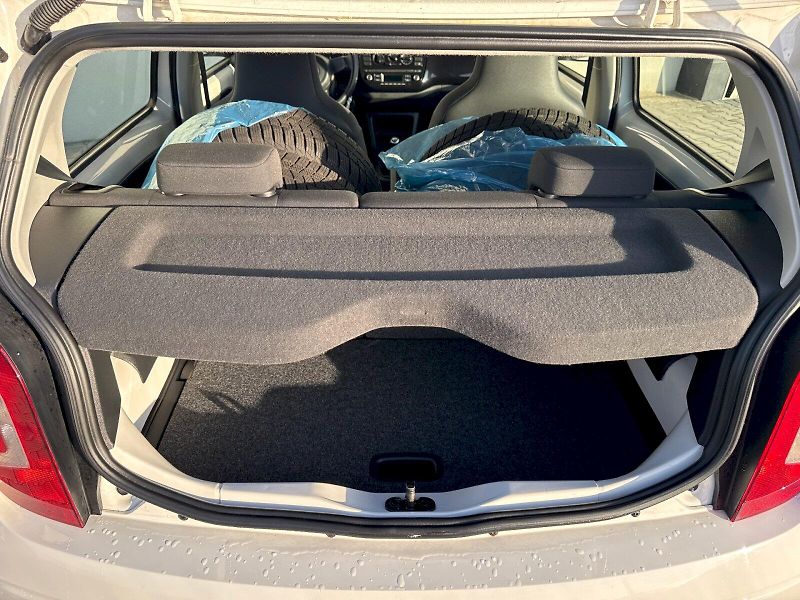 Volkswagen up! (2014) 1.0 Move 44 kW M5F - fotka 10 z 22
