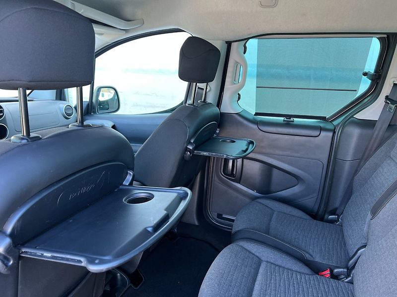 Citroën Berlingo (2017) 1.2PT Shine! NAVI! Tažné! 1.ma - fotka 18 z 37