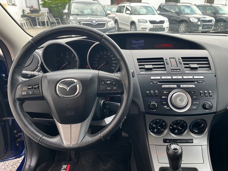 Mazda 3 (2011) 1.6 i Velmi pěkná - fotka 9 z 20