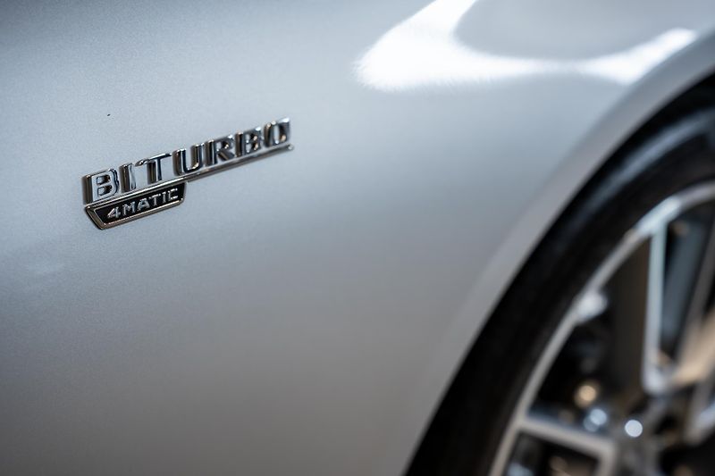 Mercedes-Benz Třídy C C43 AMG BITURBO 4MATIC 270 kW  - fotka 13 z 55