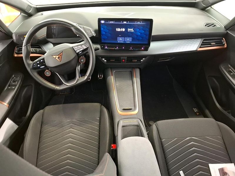 Cupra Born XL-BAT SOH-95,4% PŘIPRAVUJEME - fotka 8 z 9