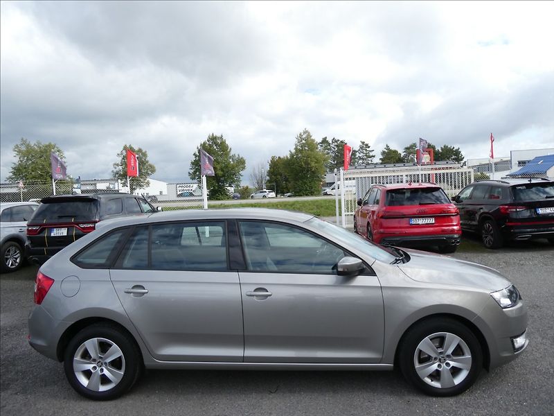Škoda Rapid 1,2 TSi 81kW 1.MAJITEL,SERVISK - fotka 10 z 47