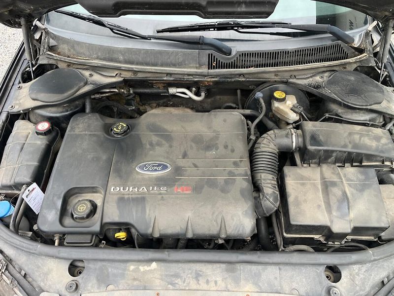 Ford Mondeo (2001) 2.0 i Nová STK - fotka 15 z 15