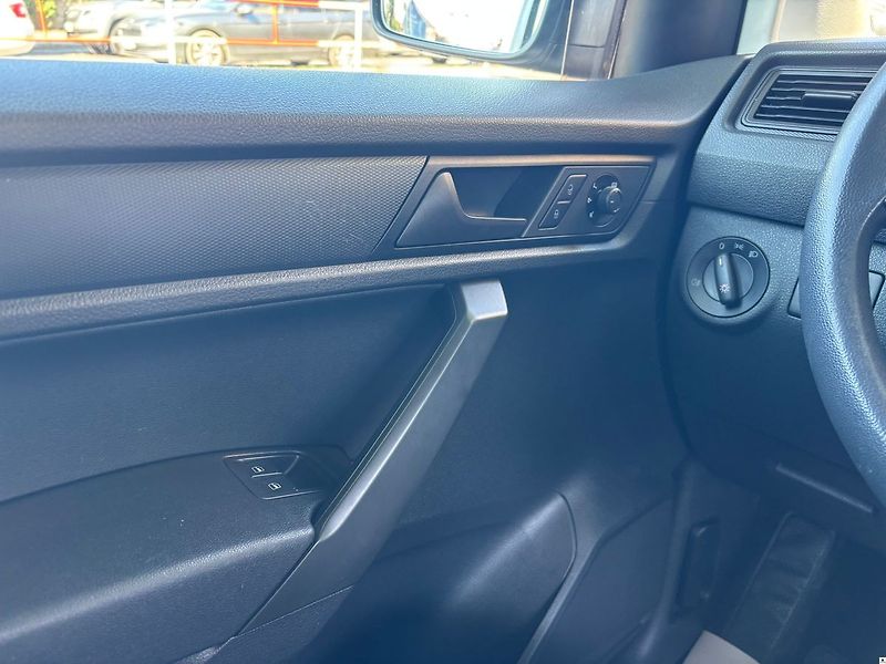 Volkswagen Caddy 1.4TSi 92KW/2017/DSG.5MÍST.1MA - fotka 33 z 45