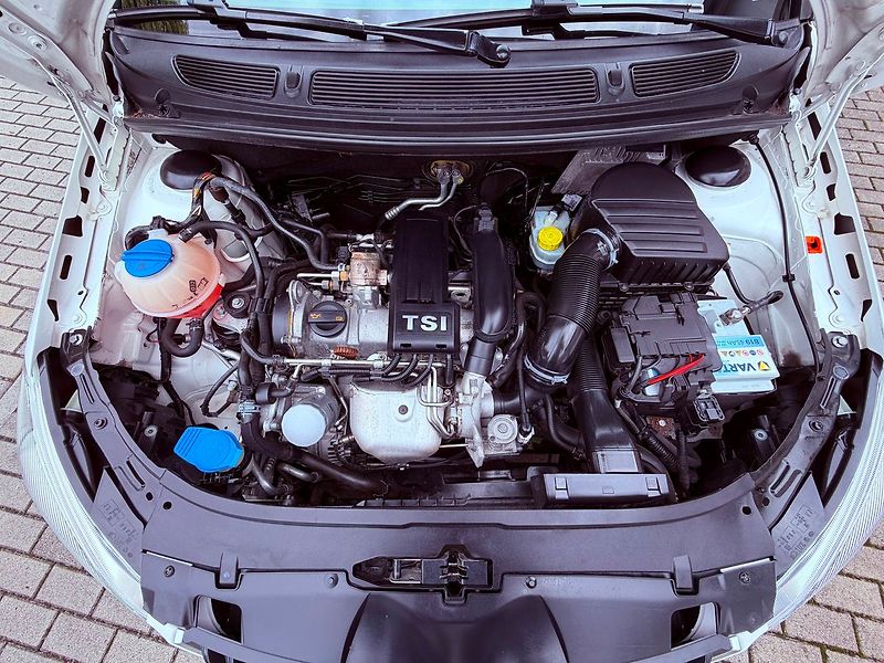 Škoda Roomster 1.2 TSi Scout, Pano, Serviska - fotka 22 z 23