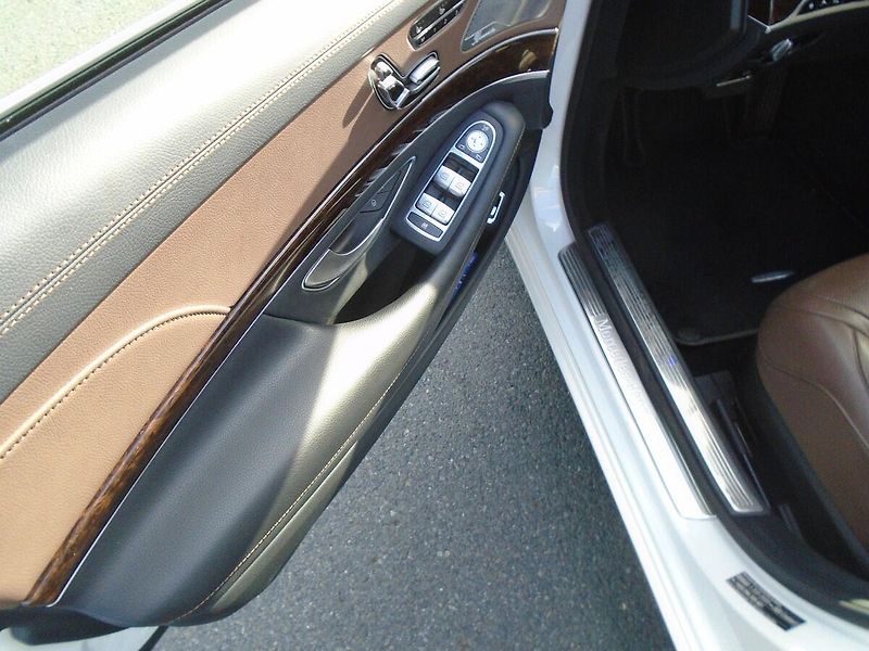 Mercedes-Benz Třídy S (2014) 350 CDi 4 matic ČR - fotka 21 z 31