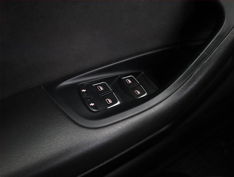 Audi A6 (2017) 3.0 TDI, 4X4, Automat - fotka 16 z 18