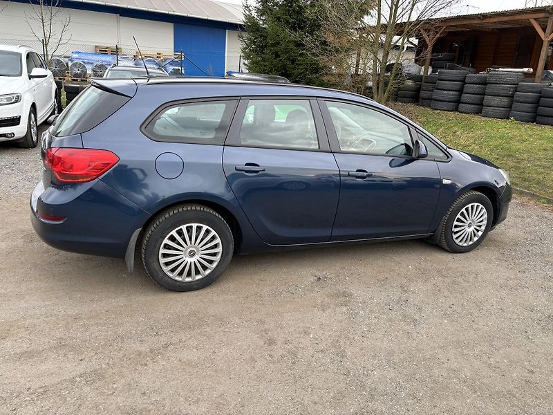 Opel Astra 2.0 D - fotka 6 z 19