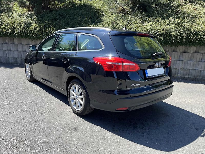 Ford Focus 1.5 TDCi 88 kW 1.MAJ SERVISKA - fotka 4 z 15