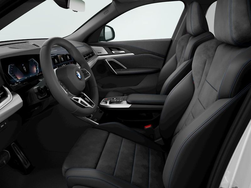 BMW X2 sDrive20i - fotka 2 z 5