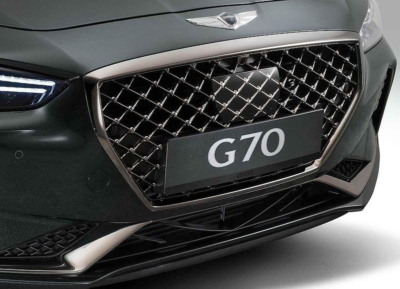 Genesis G70.